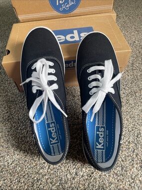 Keds Black Canvas Lace-Up Sneakers with White Laces